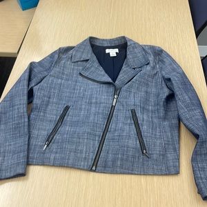 Elegant zippered pocket blazer